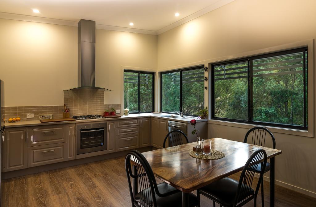 Babbling Brook Retreat Limpinwood Quarto foto